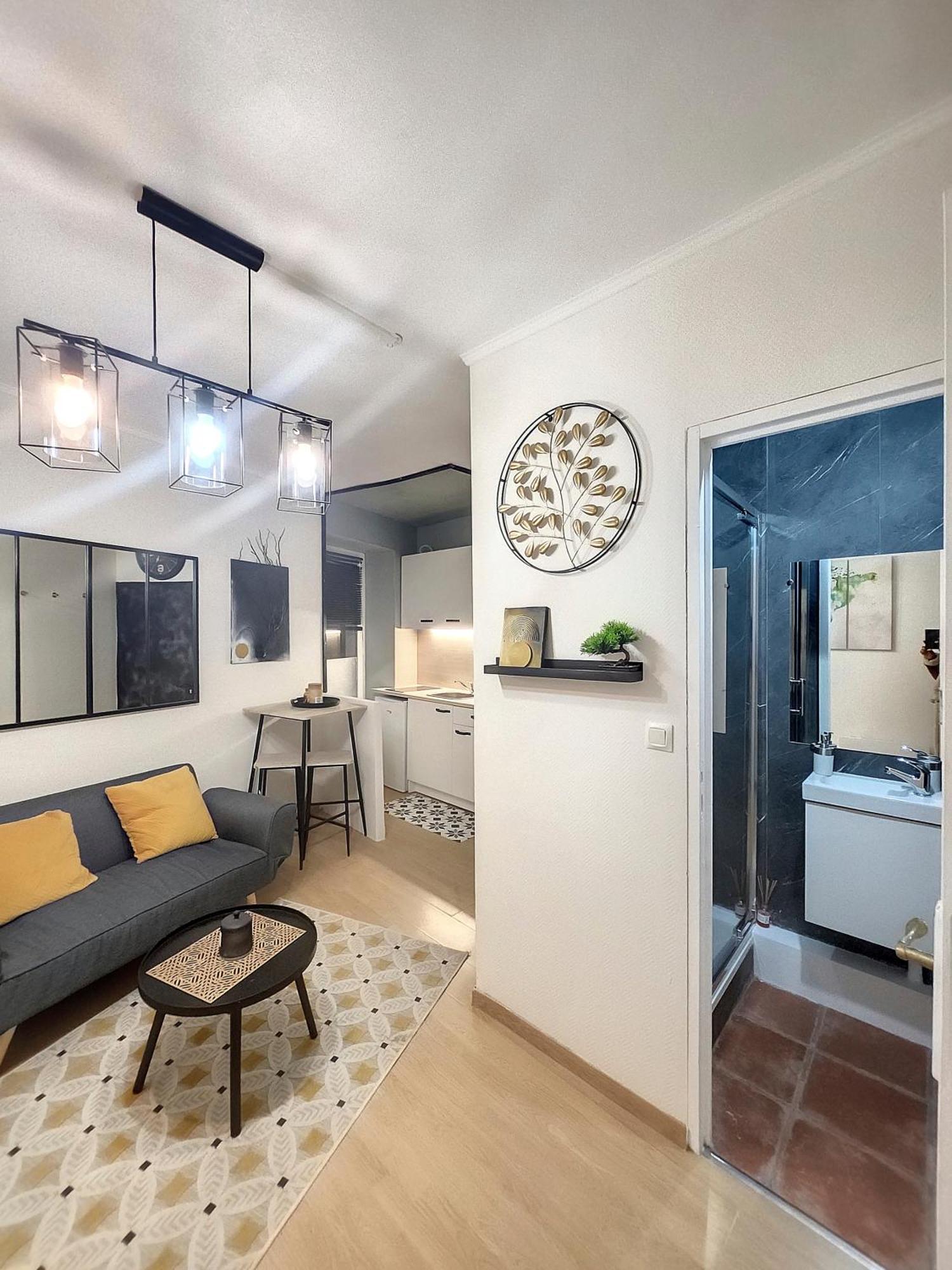 Le Petit Duplex Du Paul B Apartment